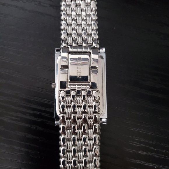 🔥RARE - NEW Old Stock Seiko SQ Tank Roman Dial Quartz Men's Watch - Picture 3 of 4